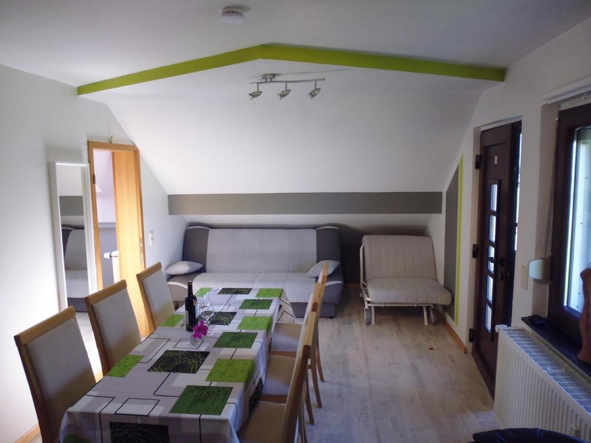 Eifel Lodge Butgenbach Ngoại thất bức ảnh